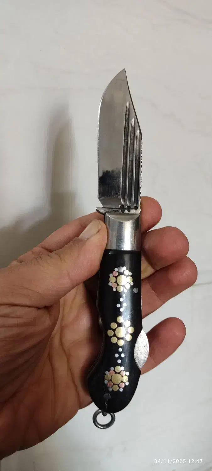 چاقوی بابا سفارشی|کلکسیون اشیاء عتیقه|بناب, |دیوار