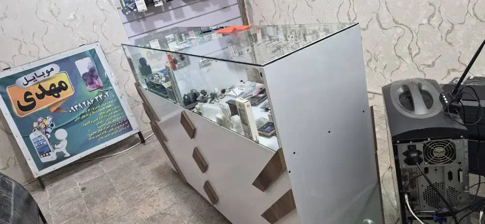 گوشی ولوازم جانبی|فروشگاه و مغازه|بازرگان, |دیوار