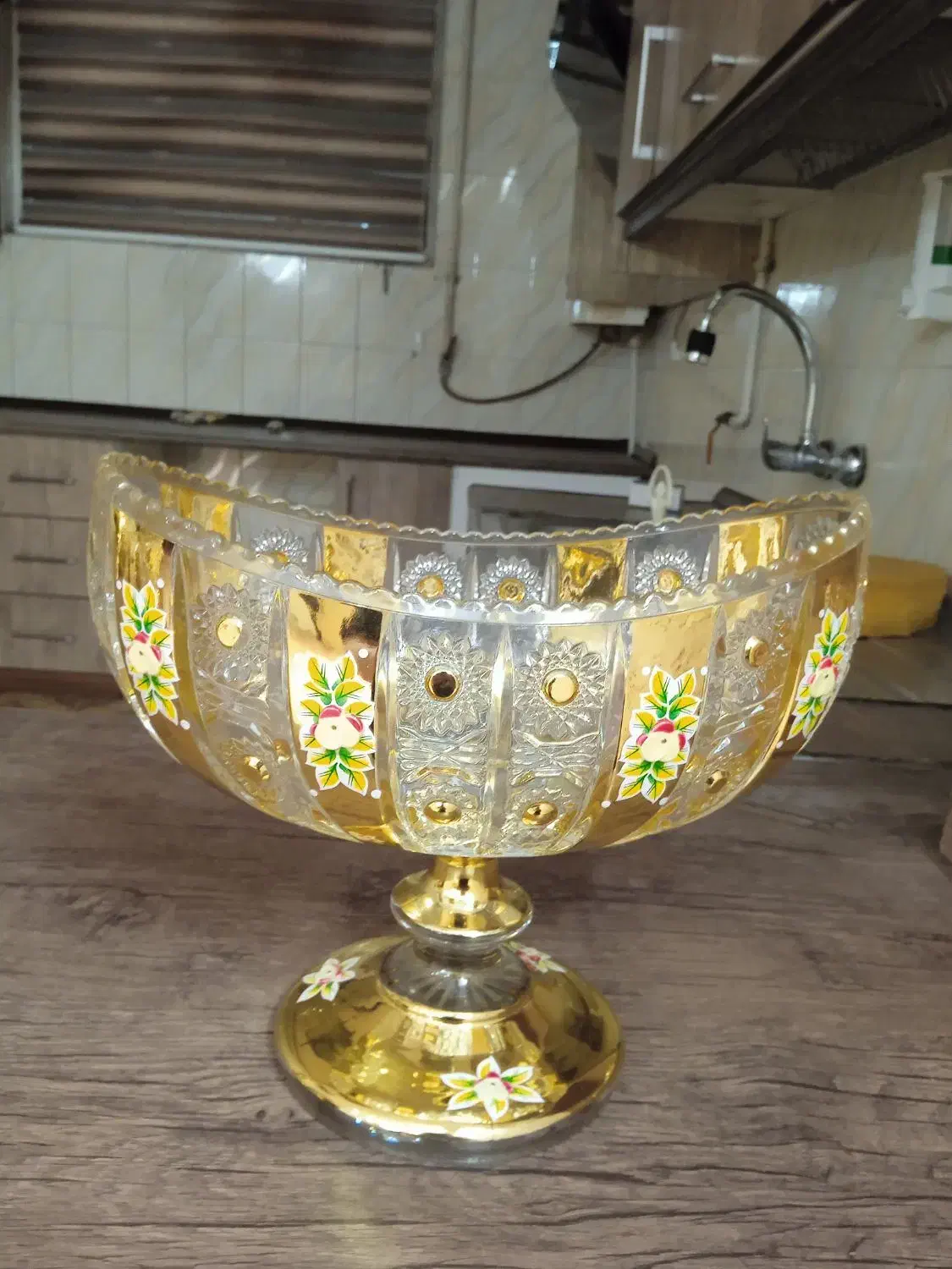 ظروف طرح چک و ظروف چینی مرغی|صنایع دستی و سایر لوازم تزئینی|اصفهان, بابوکان جنوبی|دیوار