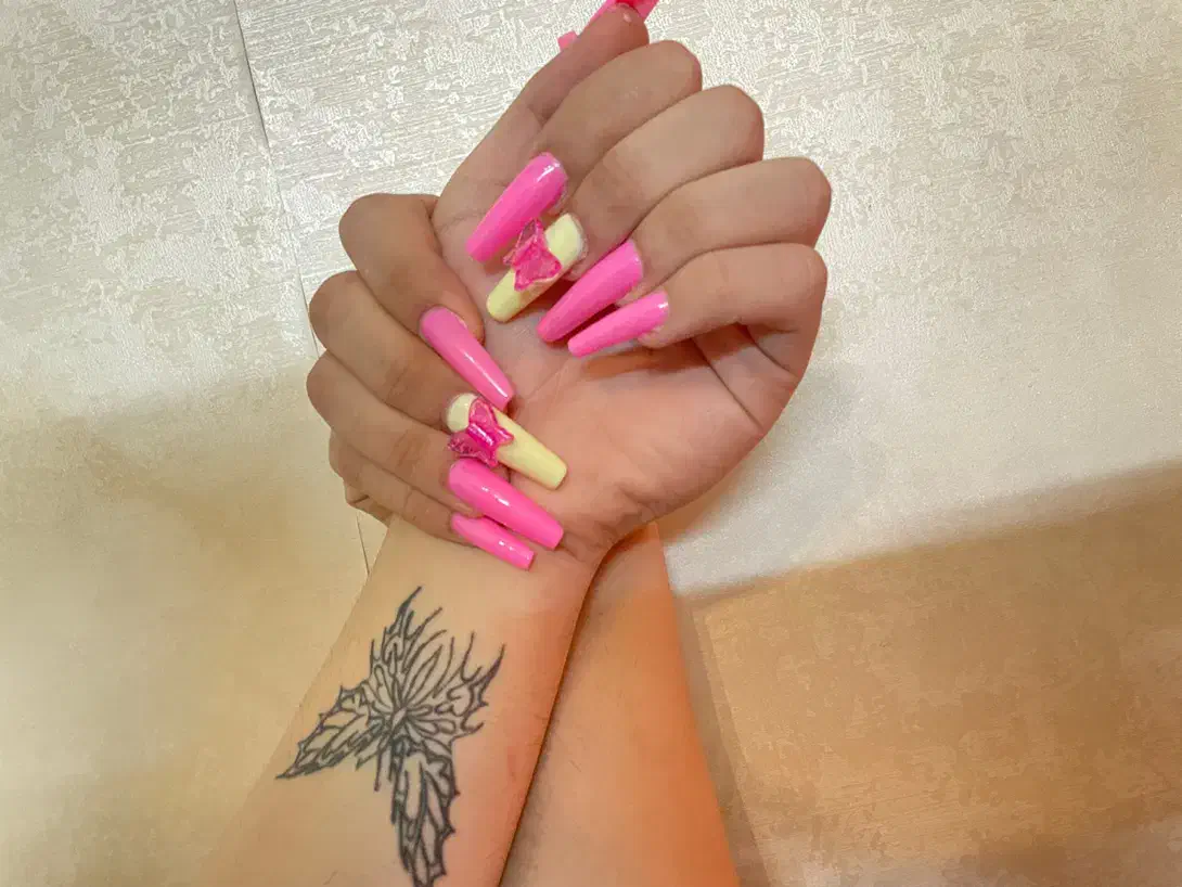 کاشت ناخن|خدمات آرایشگری و زیبایی|گلبهار, شهر جدید گلبهار|دیوار