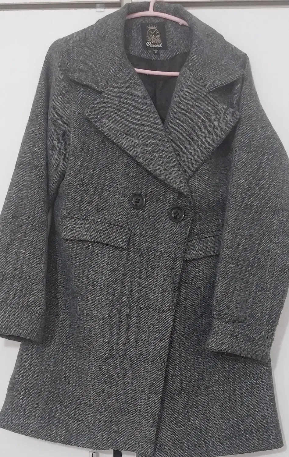 کت عروسکی|لباس|بیجار, |دیوار