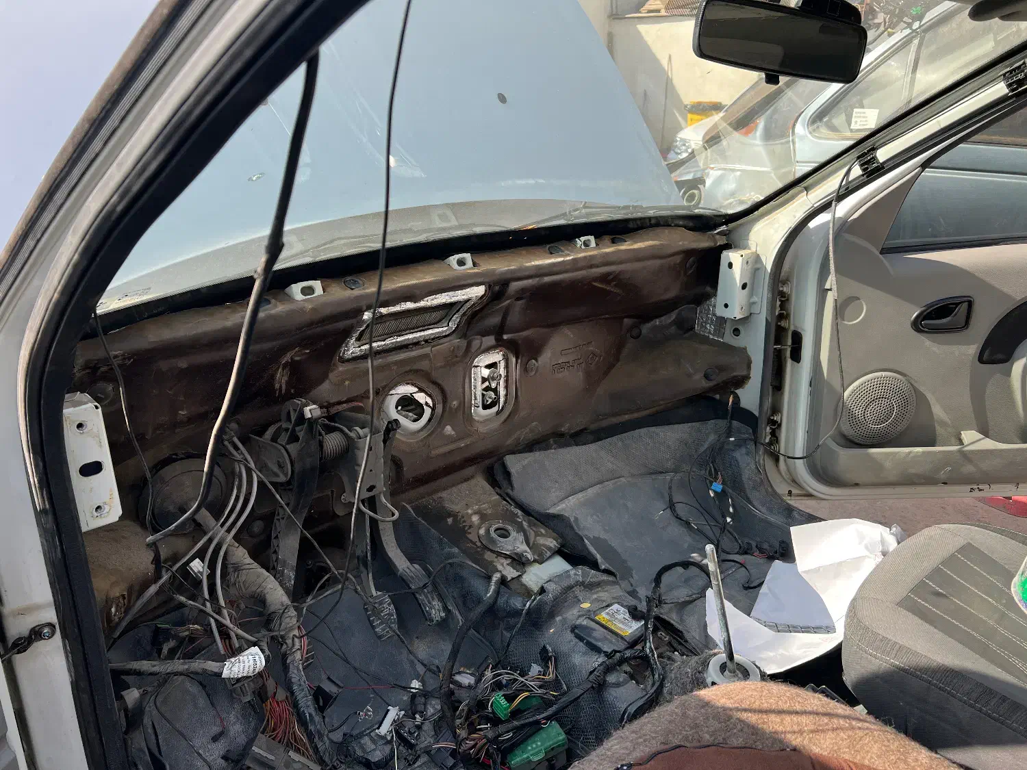 صداگیری و دمپینگ خودرو ، کم کردن اصولی صدای موتور|خدمات موتور و ماشین|اصفهان, بوستان ناژوان|دیوار