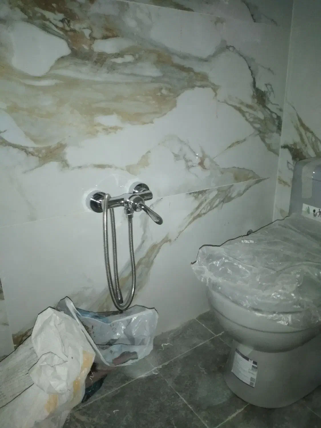 اجرای لوله کشی آب و فاضلاب|خدمات پیشه و مهارت|اصفهان, دوطفلان|دیوار