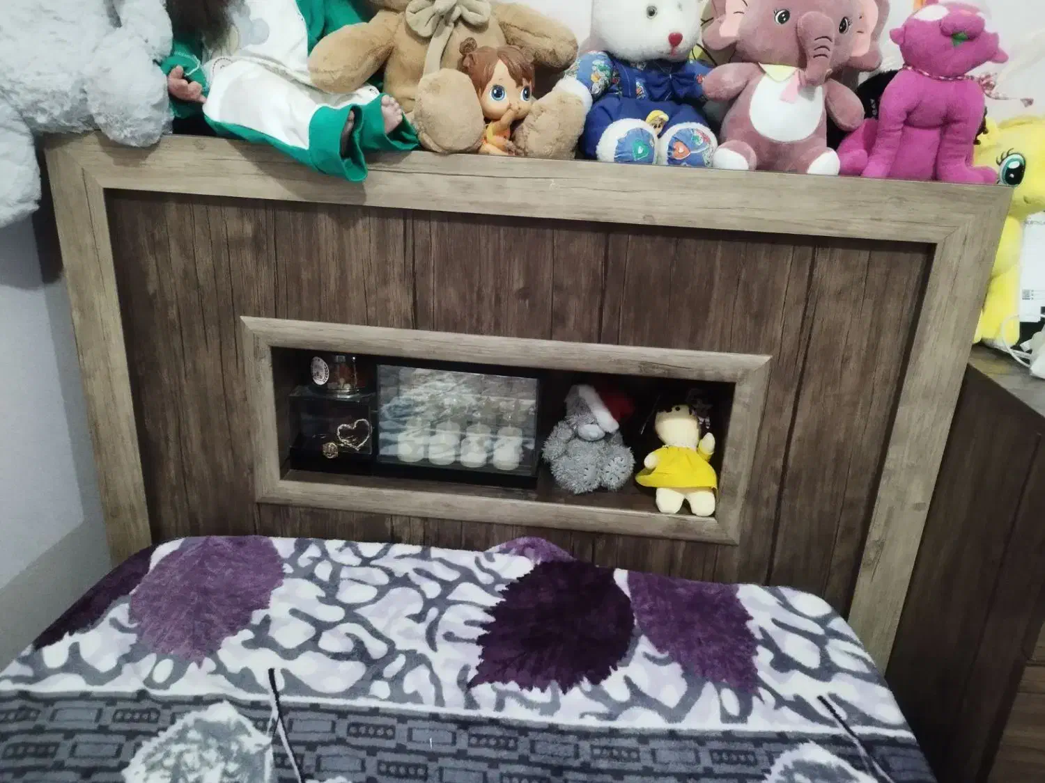 لوازم خانگی|تخت و سرویس خواب|گلبهار, شهر جدید گلبهار|دیوار