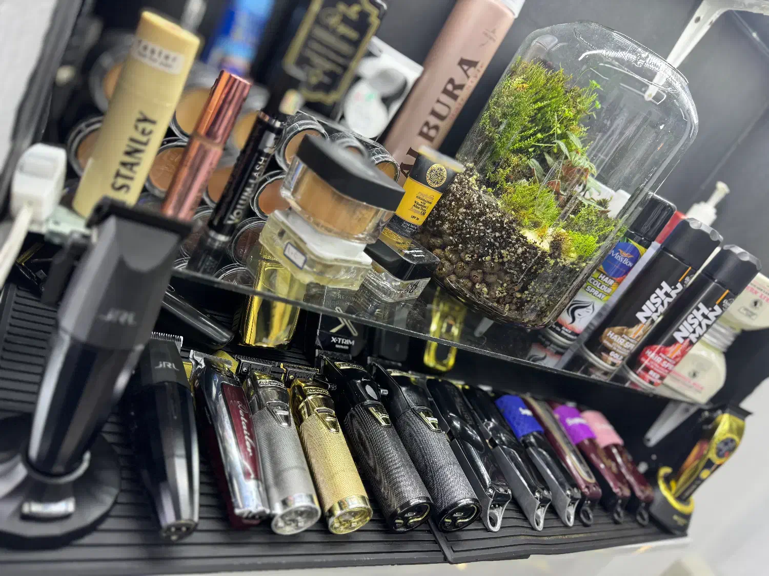 استخدام آرایشگر ماهر و باتجربه در سالن مردانه|استخدام درمانی، زیبایی، بهداشتی|اراک, |دیوار