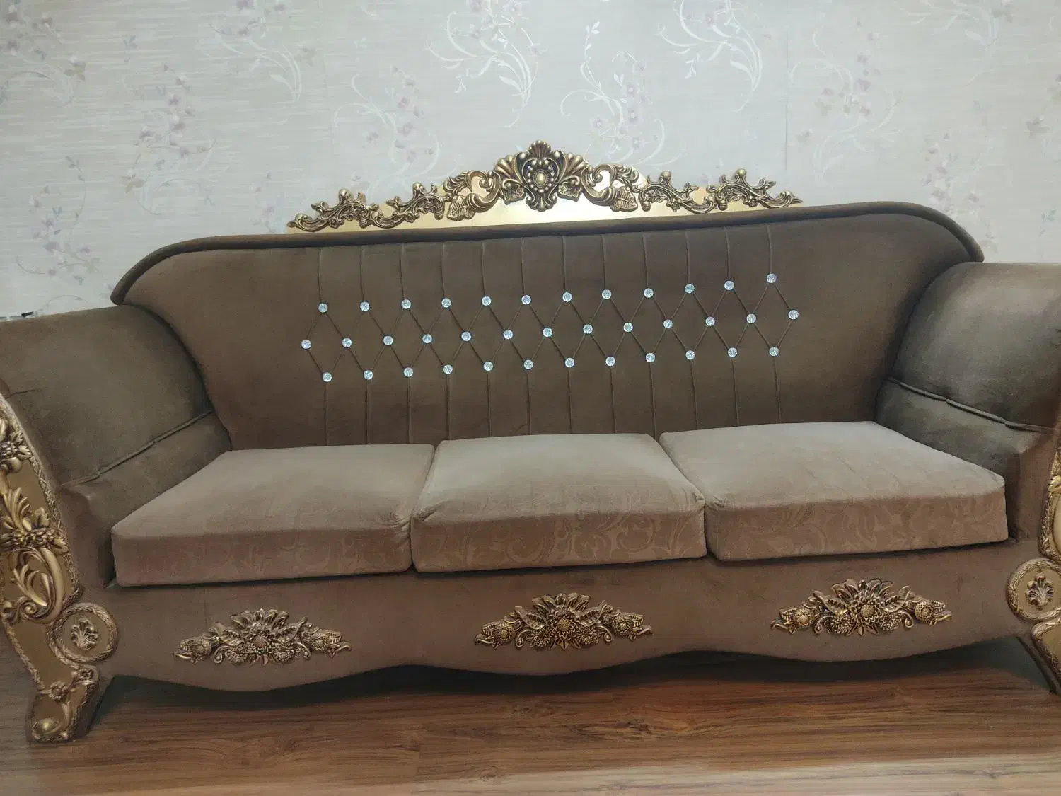 مبل کلاسیک|مبلمان خانگی و میز عسلی|مشهد, گوهرشاد|دیوار