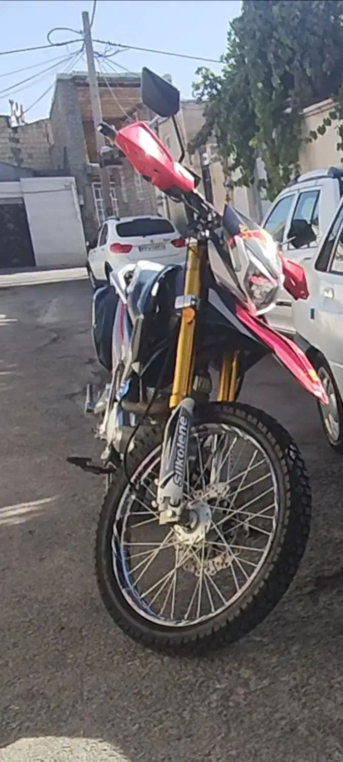 پرواز 200  1401|موتورسیکلت|ارومیه, |دیوار