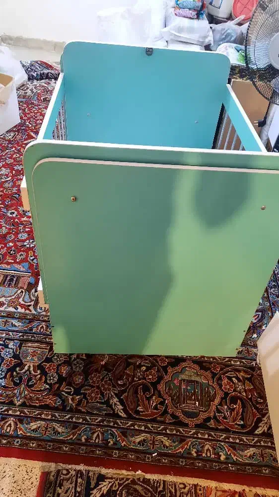 گهواره وتخت|تخت و صندلی بچه|ایلام, |دیوار