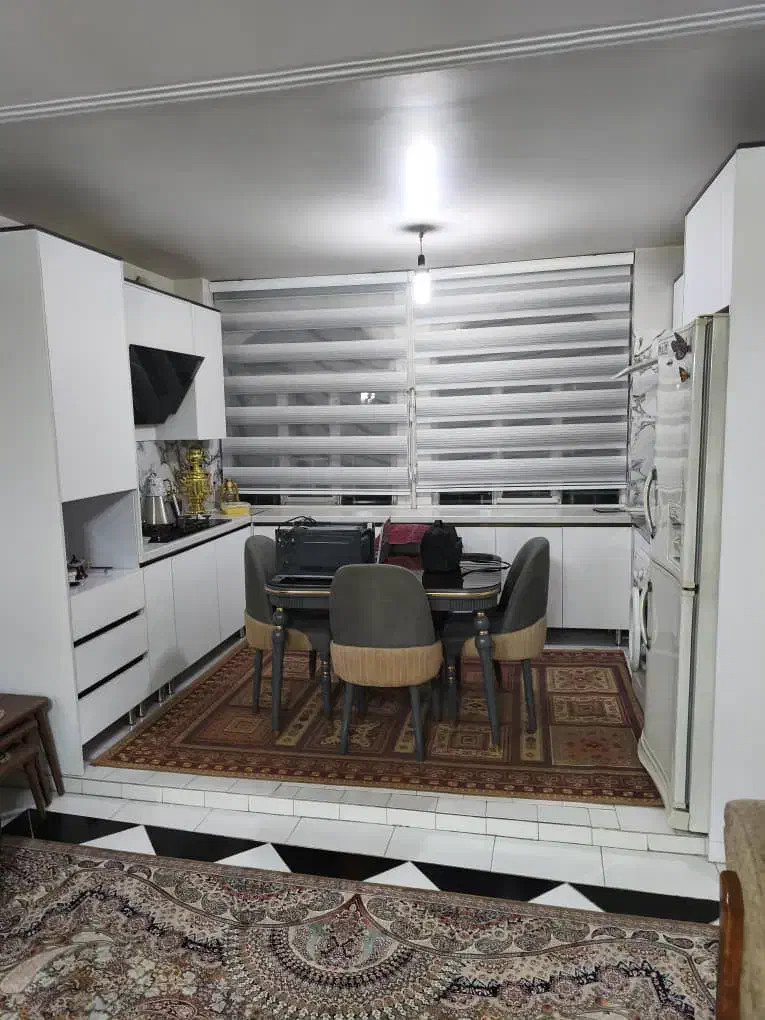 70 متر با پارکینگ اختصاصی دوخوابه زیرقیمت