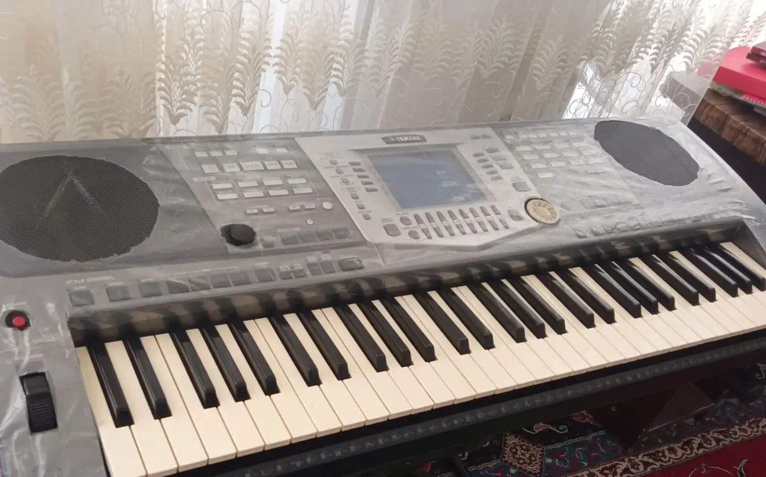 ارگ یاماها 1000|پیانو، کیبورد، آکاردئون|شیراز, گلکوب|دیوار