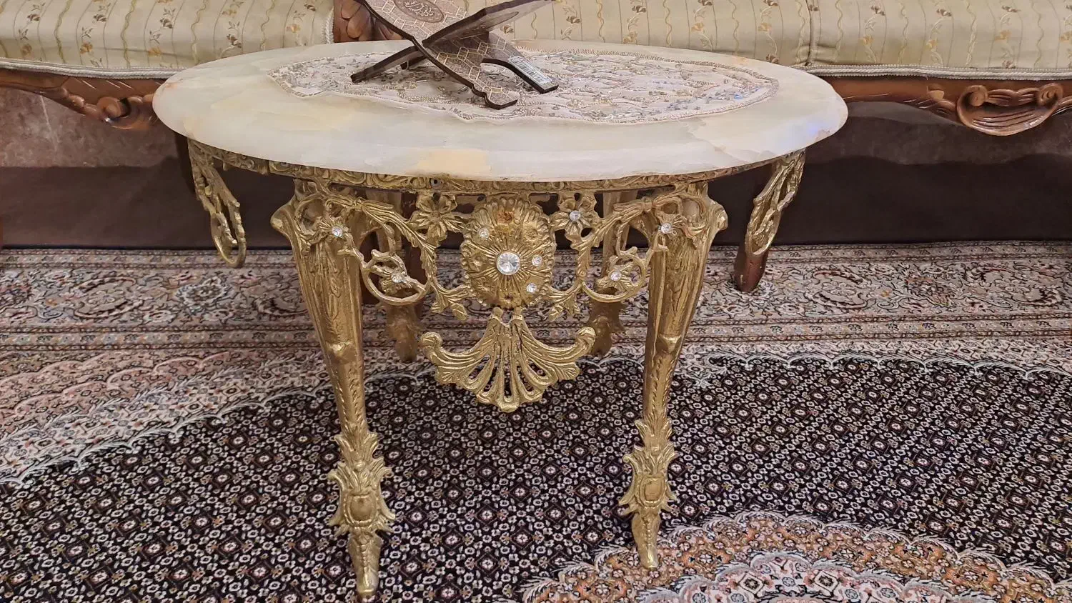 جلو مبلی برنز|مبلمان خانگی و میز عسلی|خوی, |دیوار