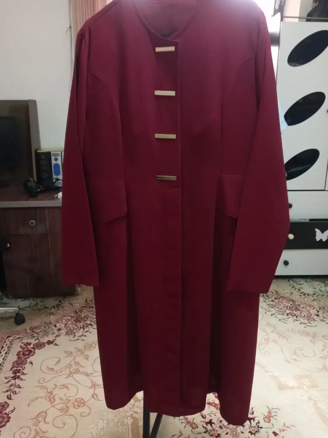 مانتو زرشکی|لباس|مشگین شهر, |دیوار