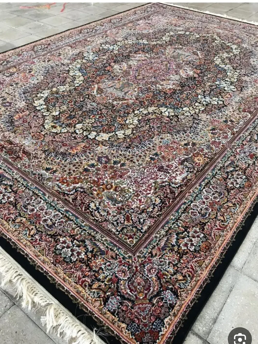 فرش 700شانه گلستان فروش فوری به دلیل مهاجرت|فرش|ارومیه, |دیوار