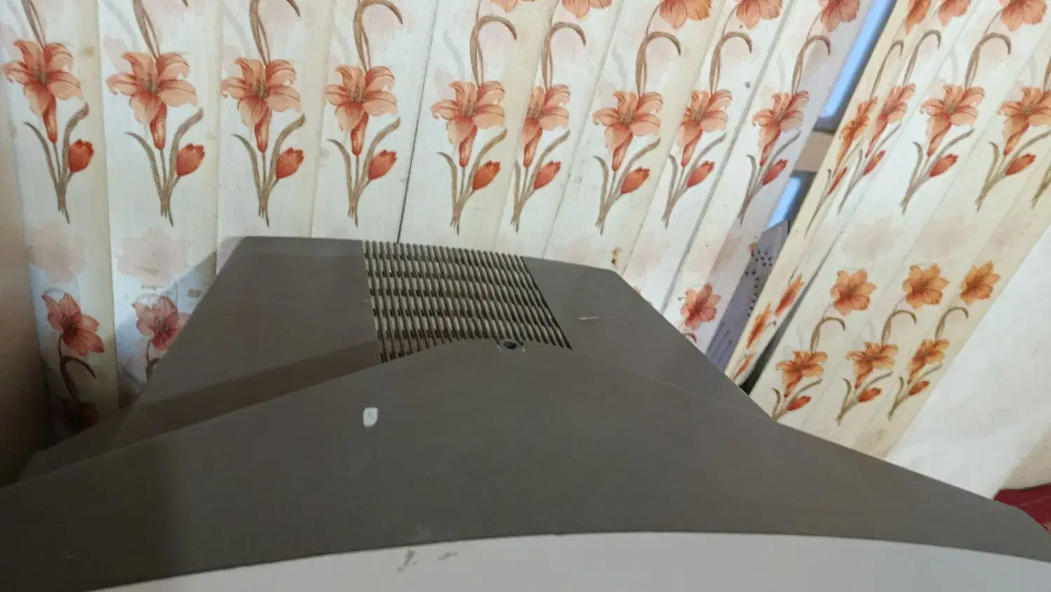 تلوزیون ۲۱ اینچ سامسونگ|تلویزیون و پروژکتور|یاسوج, |دیوار