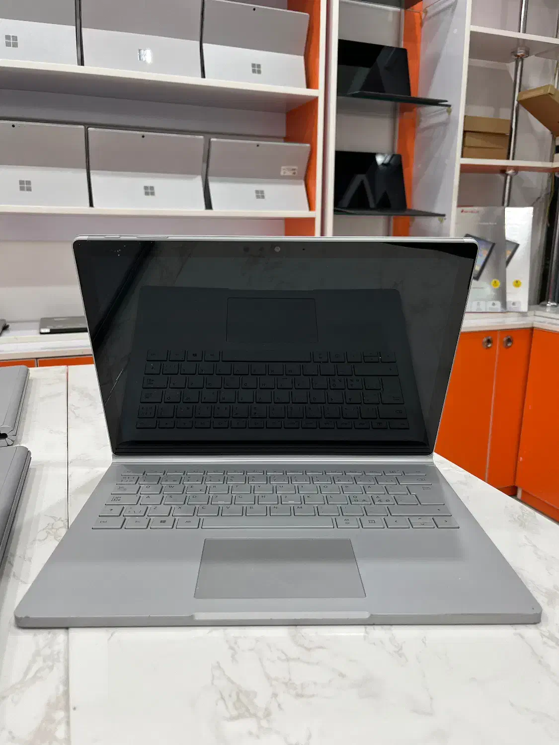سرفیس بوک ۲ surface book 2 i5/7gen/8/256|رایانه همراه|شیراز, ملاصدرا|دیوار