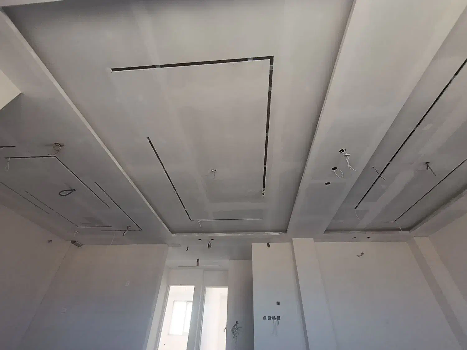 برق کاری(اجرا تخصصی لاین نوری و نور پردازی)|خدمات پیشه و مهارت|ابهر, |دیوار