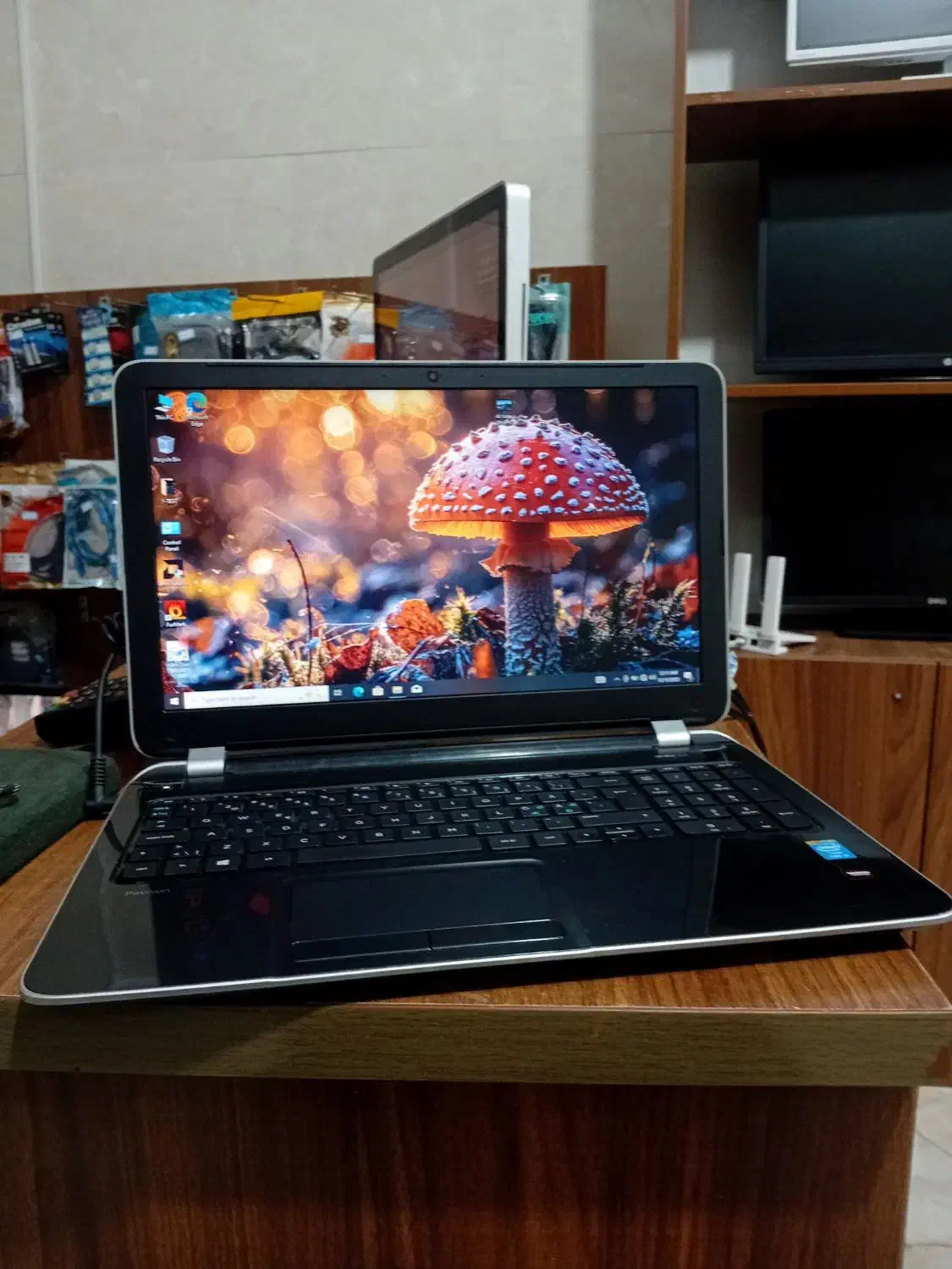 لپ تاپ برند HP تمیز و درحد نو|رایانه همراه|بابل, |دیوار