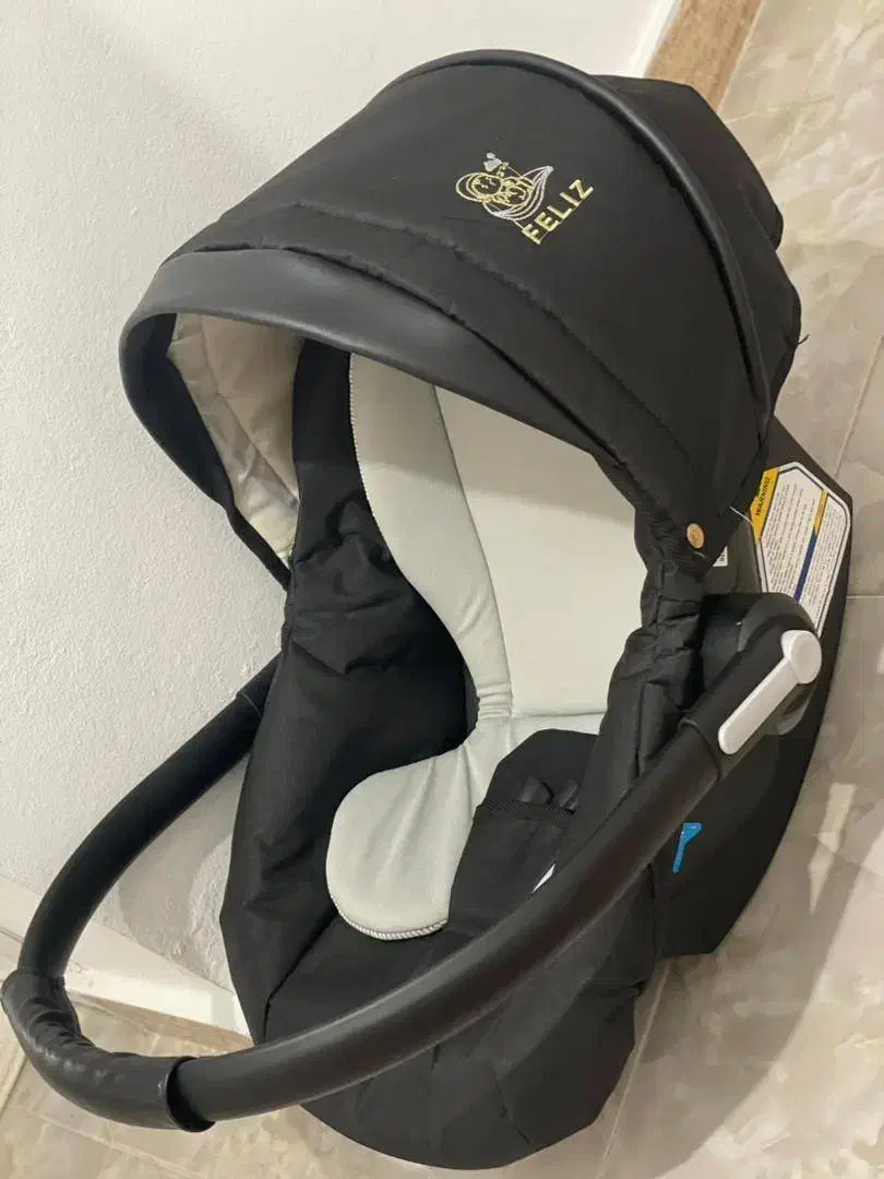 کریر نو نو اصلا استفاده نشده فقط تو سیسمونی بوده|کالسکه و لوازم جانبی|نوشهر, |دیوار