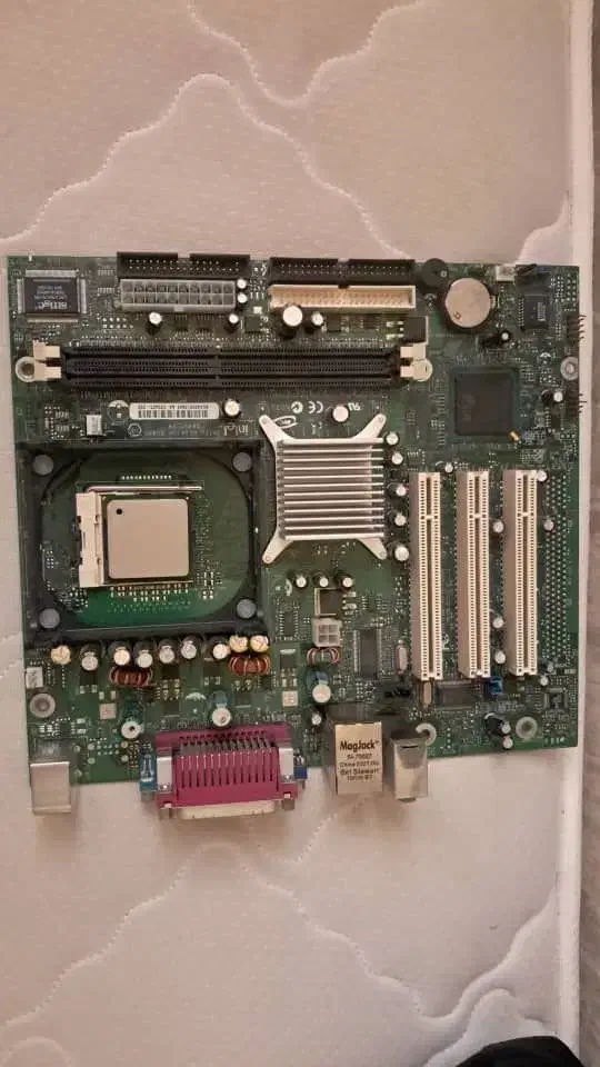 فروش وخرید برد های کامپیوتری وگوشی|قطعات و لوازم جانبی رایانه|تهران, پاسداران|دیوار