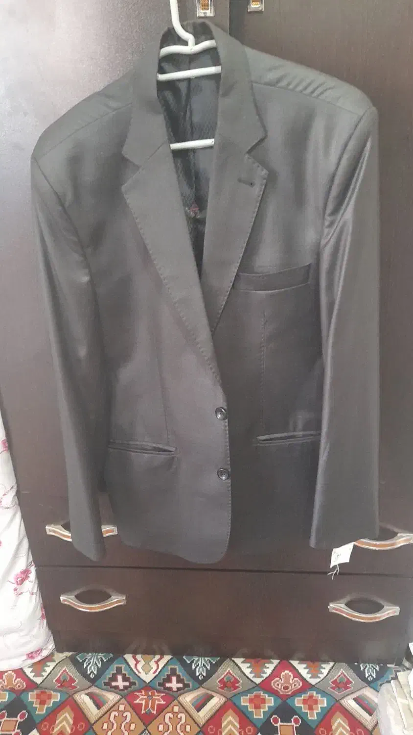 سلام|لباس|قم, ولیعصر|دیوار