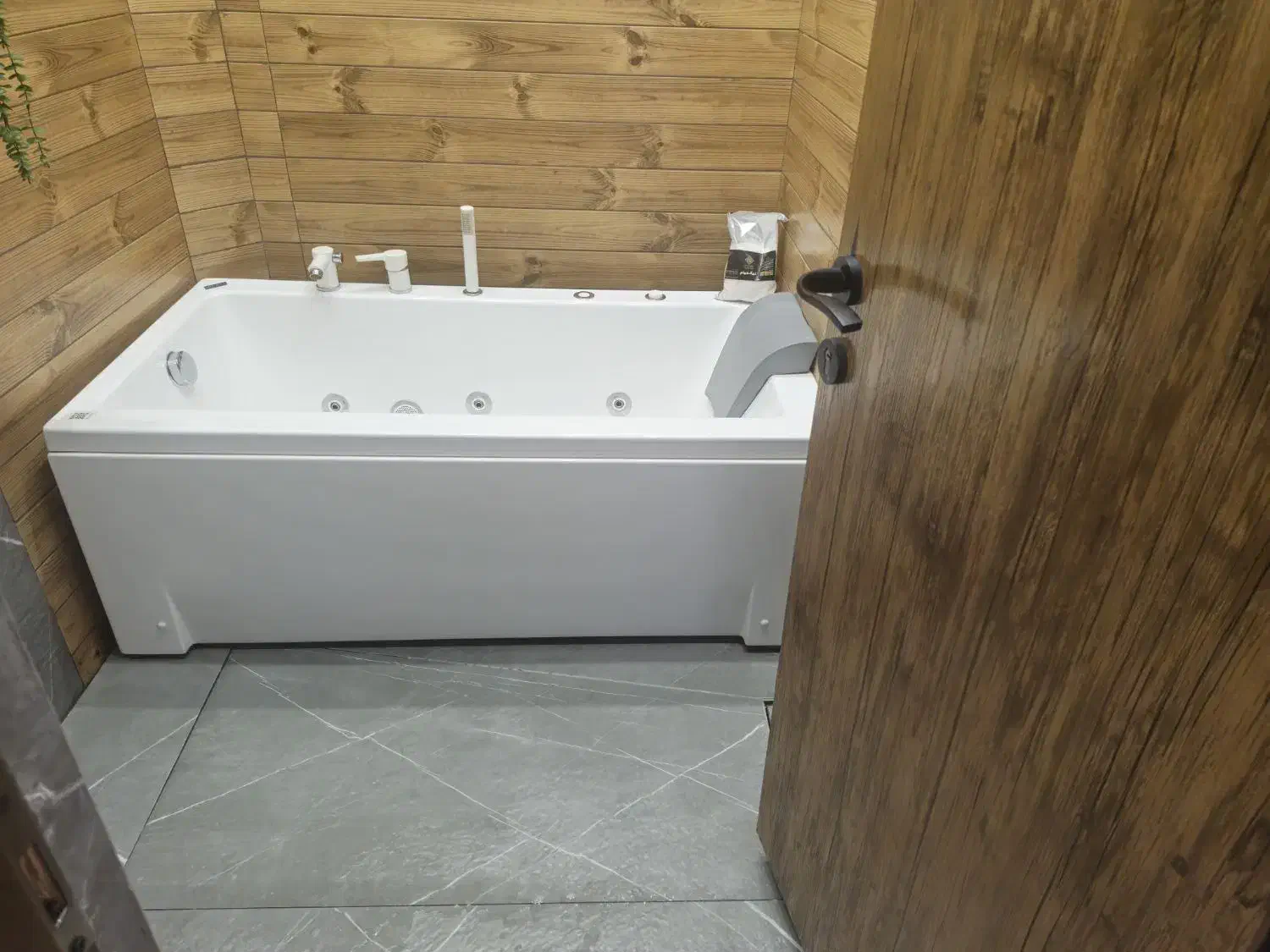 مالکم ۴طبقه تک واحدی شریعتی ۳خواب فول بازسازی|فروش آپارتمان|بابلسر, |دیوار