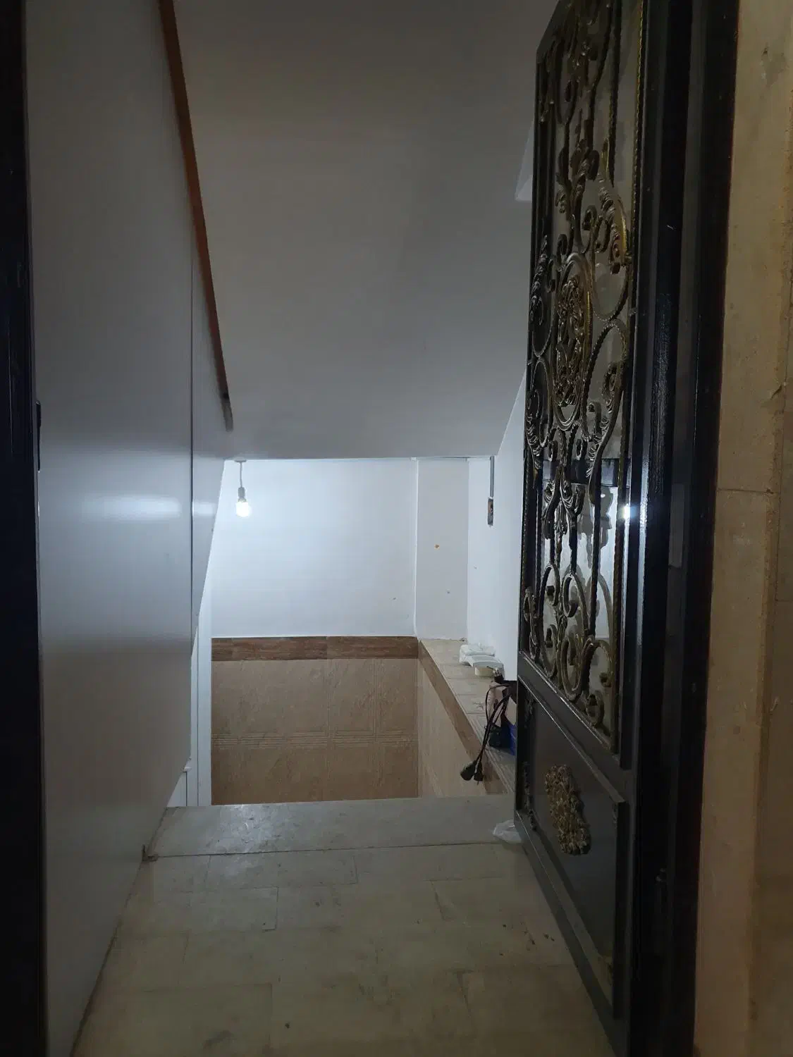 کلیبر خ فرمانداری سالن تجاری فروش معاوضه زمین|فروش مغازه و غرفه|کلیبر, |دیوار