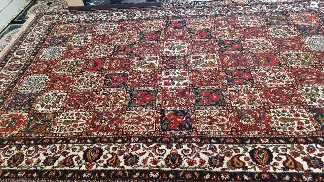 فرش دستبافت|فرش|فرخ‌شهر, |دیوار