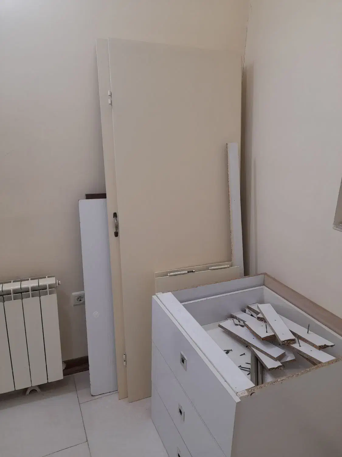 درهای کمددیواری درحدنو|کتابخانه، شلف، قفسه‌های دیواری|بابل, |دیوار