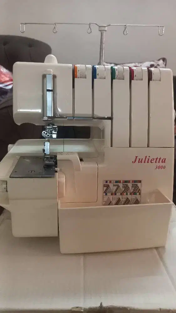 چرخ سردوز ژولیتا۳۰۰۰|چرخ خیاطی و ریسندگی|تهران, افسریه شمالی|دیوار