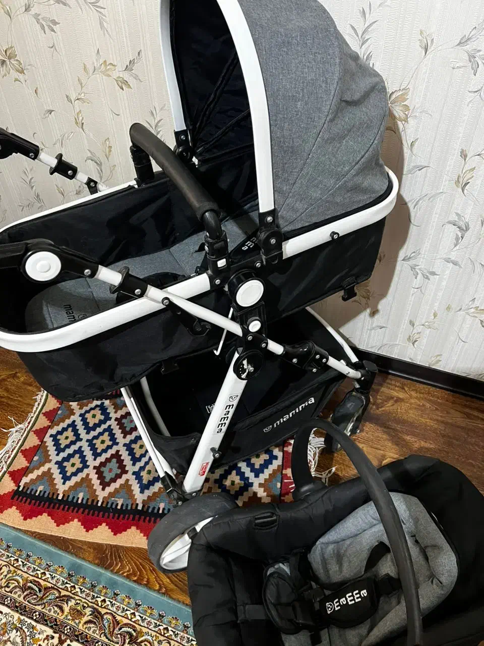 کالسکه وکریر|کالسکه و لوازم جانبی|صدرا-فارس, باغشهر گلبهار صدرا|دیوار