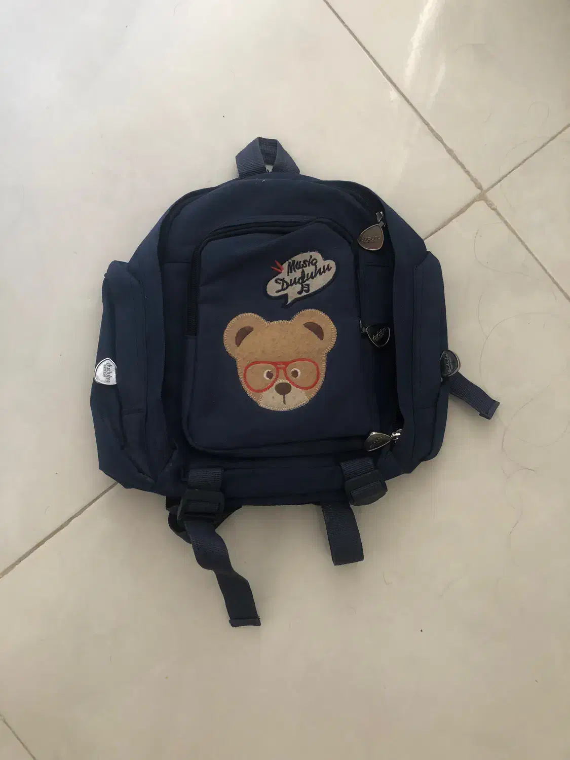 کوله مهد کودک|کیف، کفش، کمربند|شیروان (خراسان), |دیوار