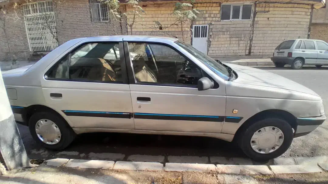 پژو ۴۰۵ مدل اواخر  ۸۵|خودرو سواری و وانت|قم, شهرک امام حسن|دیوار
