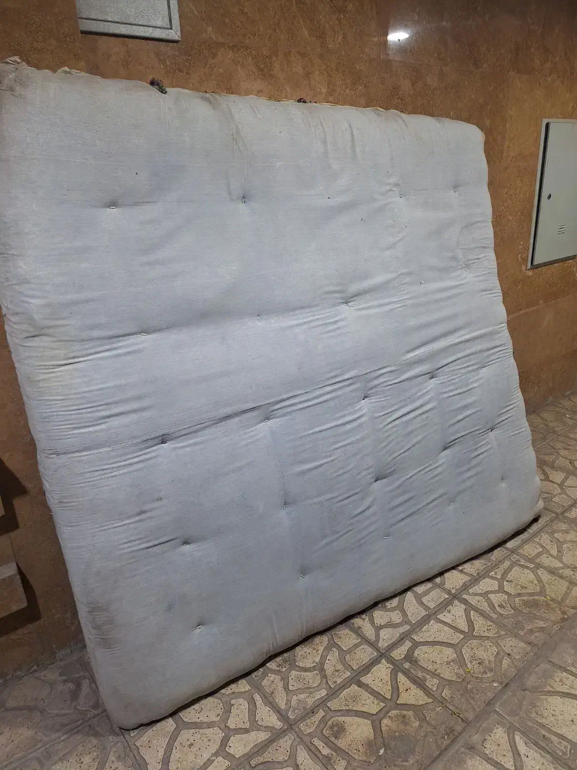 تشک طبی فنری کارکرده ۲۰۰در ۱۸۰ فوری|تشک تختخواب|صدرا-فارس, فاز ۲|دیوار