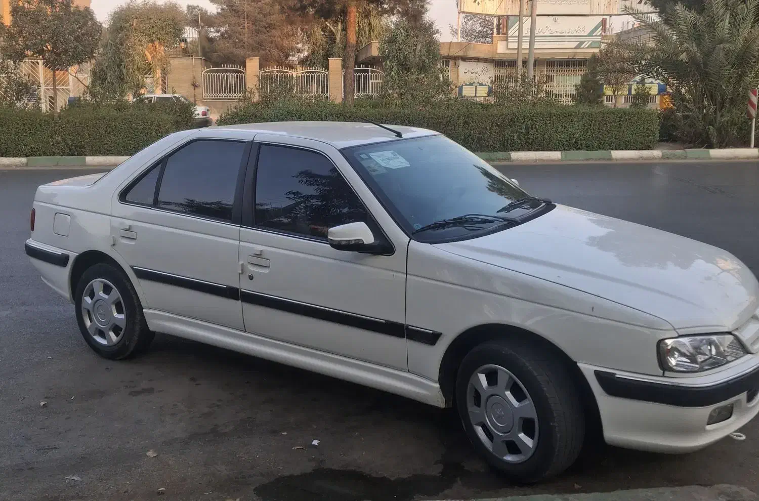 پارس xu7p۱۴۰۱ دریچه سیمی فروش یا معاوضه فقط با ۲۰۷|خودرو سواری و وانت|قم, باجک یک|دیوار