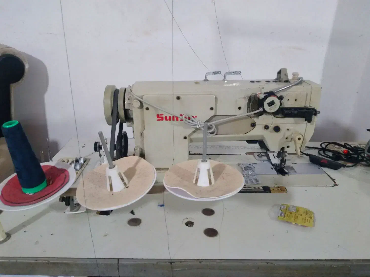 چرخ خیاطی دوسوزنه دو ماکو قیمت پایین|چرخ خیاطی و ریسندگی|رودبنه, |دیوار