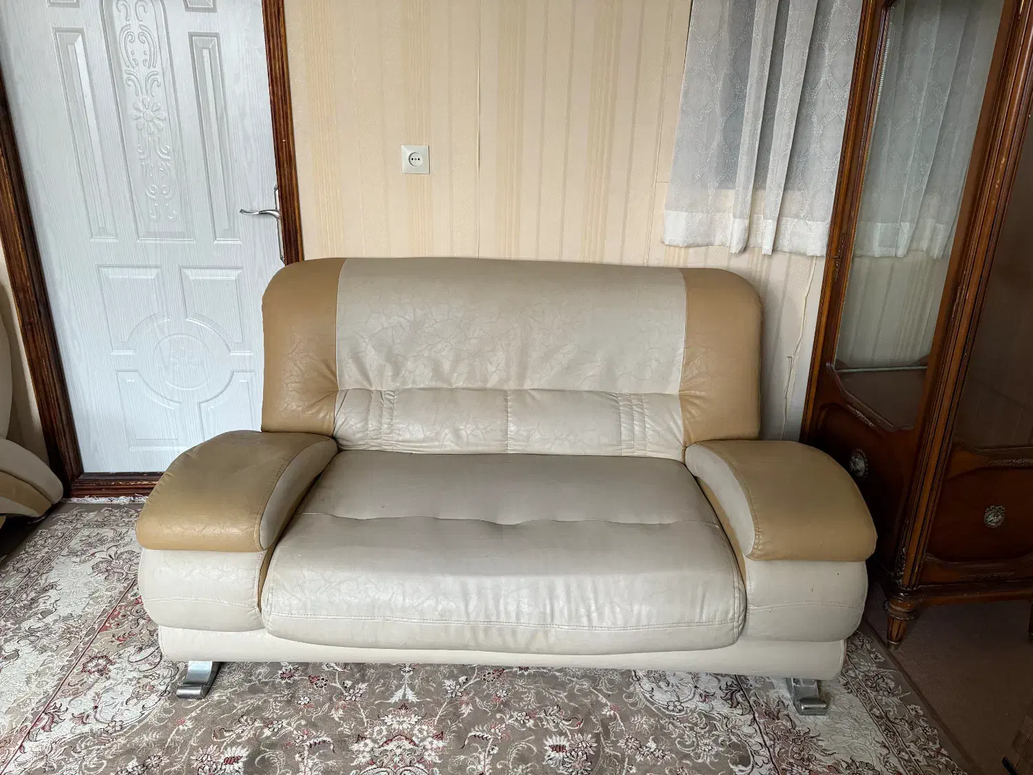 مبل هفت نفره چرمی|مبلمان خانگی و میز عسلی|گرگان, |دیوار