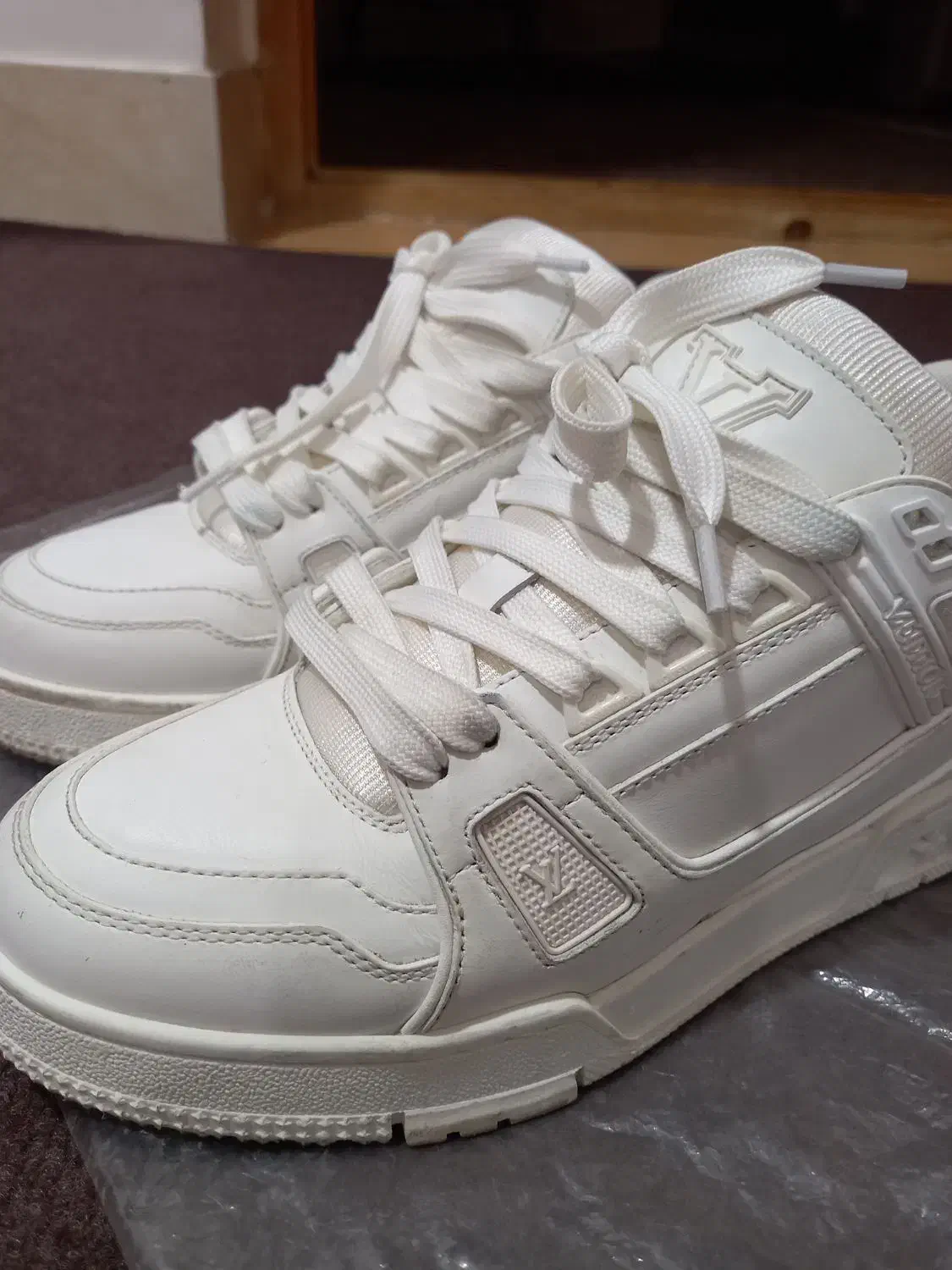 کفش کتونی|کیف، کفش، کمربند|مینودشت, |دیوار