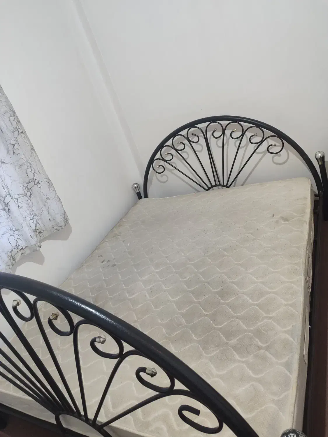 تشک طبی دست دوم|تشک تختخواب|پره‌سر, |دیوار