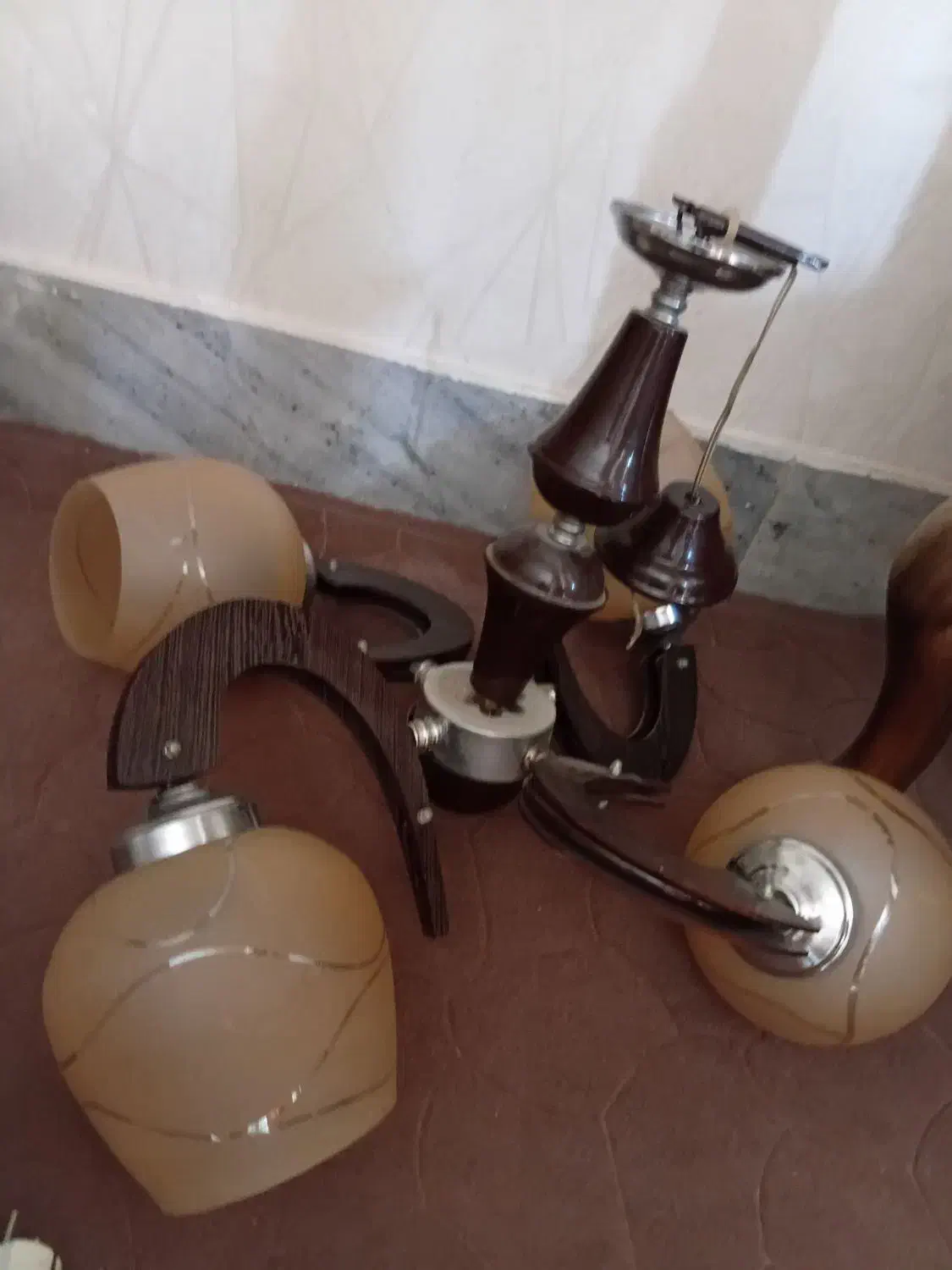 لوستر|لوستر و چراغ آویز|اصفهان, خانه اصفهان|دیوار