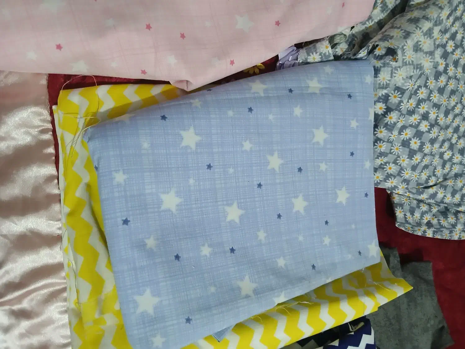 پارچه|لوازم خیاطی و بافتنی|گرگان, |دیوار