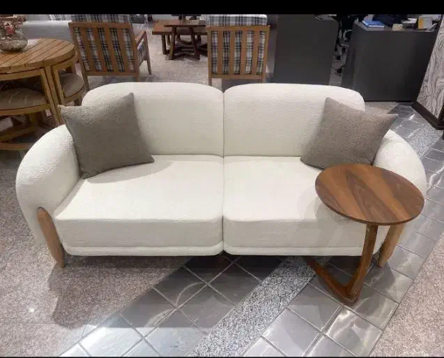 ۰۰۰پرچم دار مهرگان تولیدی مهرگان ۵۶|مبلمان خانگی و میز عسلی|صدرا-فارس, فاز ۱|دیوار