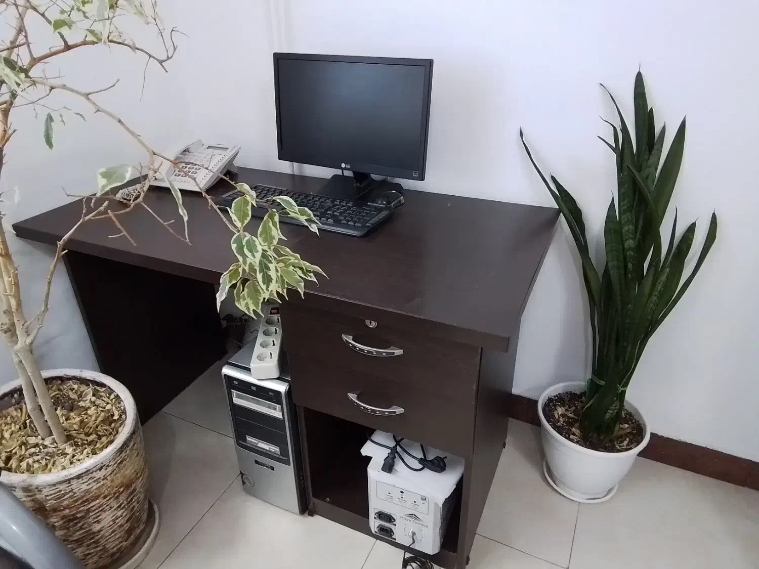 میز کامپیوتر و کار|دفتر کار|لاهیجان, قیام|دیوار