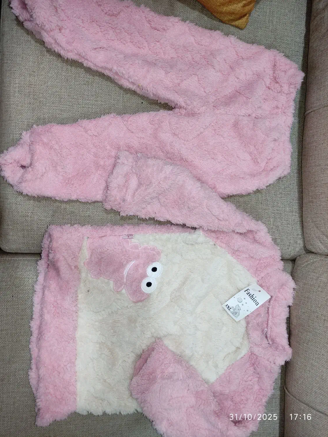 لباس بچگانه  گرم، نرم و سبک و لطیف و ارزان|کفش و لباس بچه|بندر کنگان, |دیوار