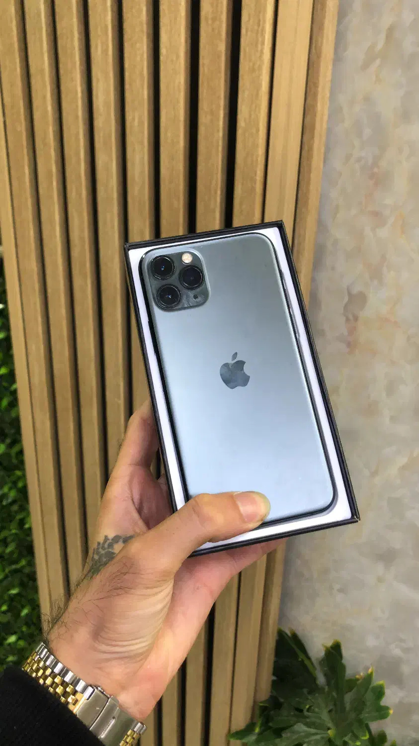 iphone 11 pro|موبایل|رشت, سعدی (تختی)|دیوار