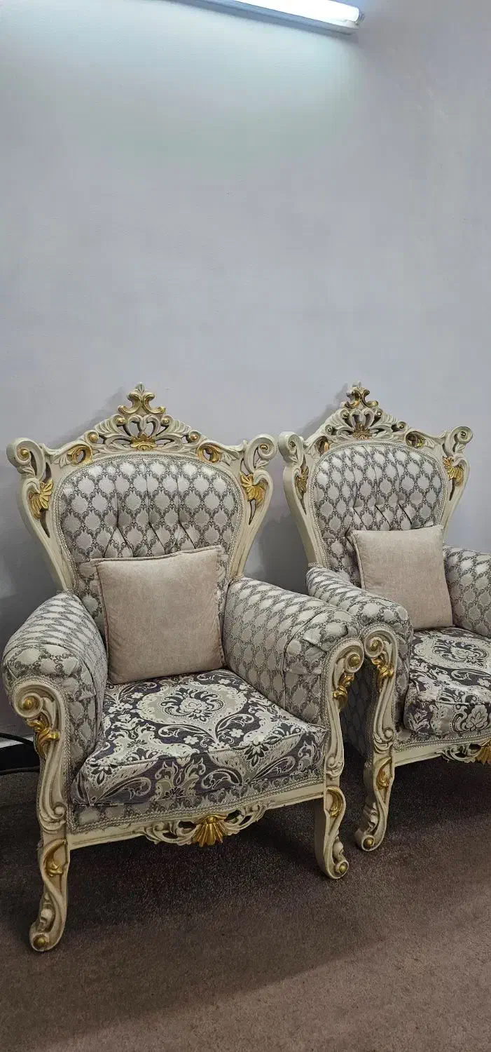 مبل سلطنتی 9 نفره|مبلمان خانگی و میز عسلی|رشت, گلزاران|دیوار