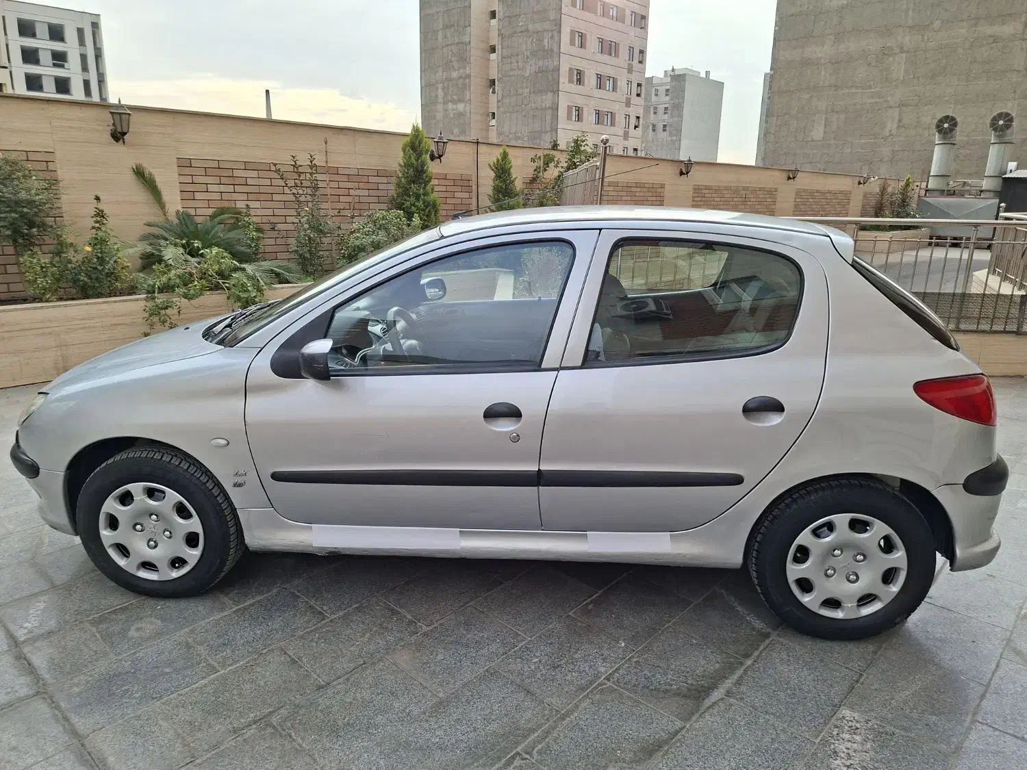 پژو ۲۰۶ هاچ بک تیپ ۵ ،مدل ۱۳۹۳|خودرو سواری و وانت|تهران, بهداشت|دیوار