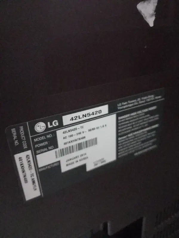 تلویزیون 42 ال جی|تلویزیون و پروژکتور|مشکیندشت, |دیوار