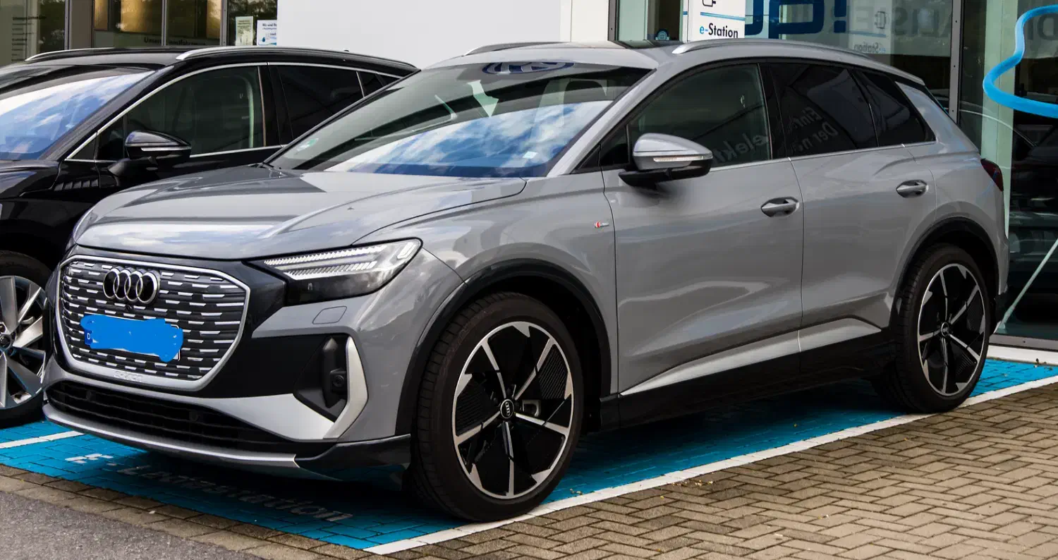 AUDI Q4/ائودی کیو 4 2025|خودرو سواری و وانت|تهران, حکمت|دیوار