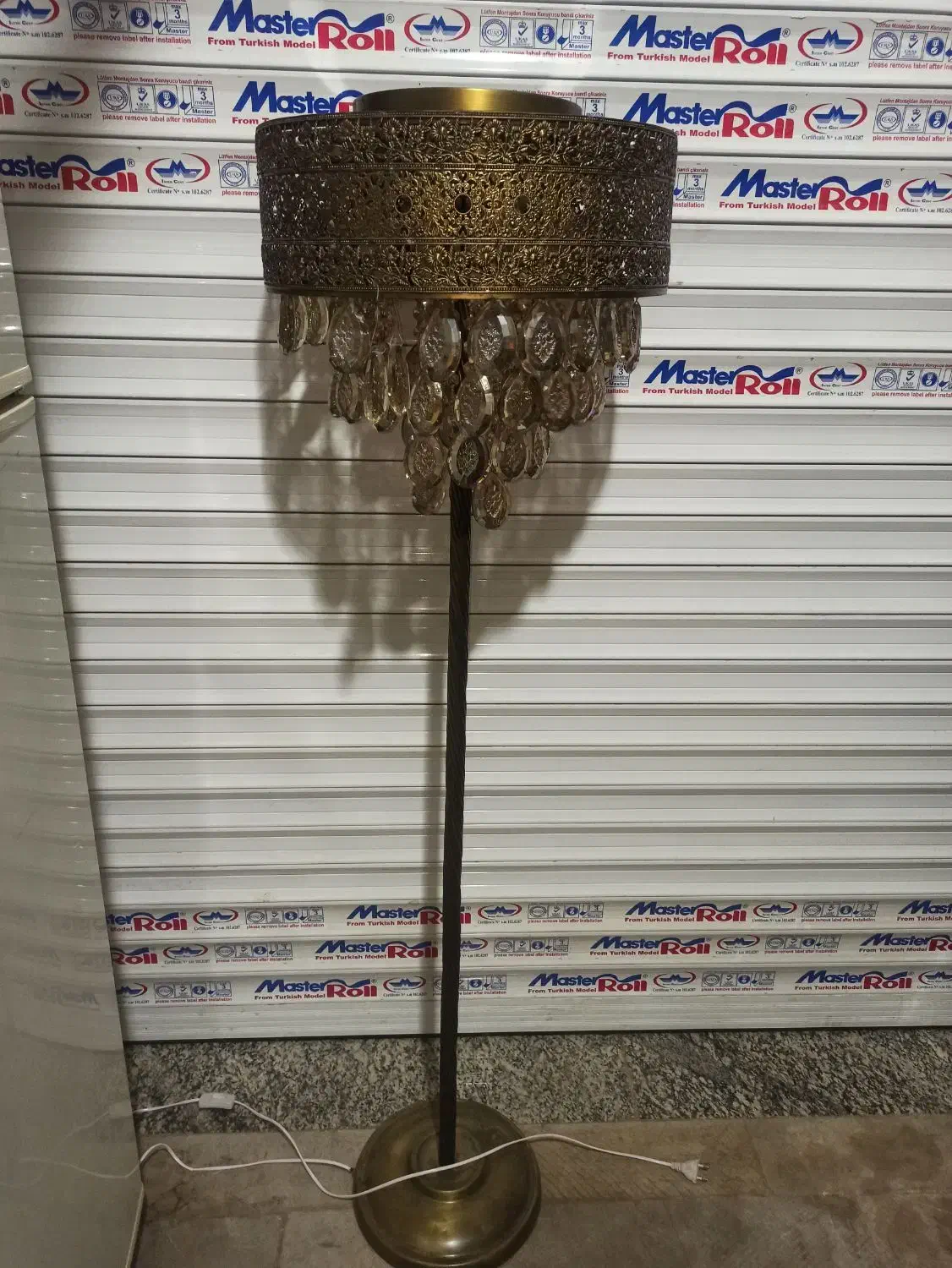 اواژور برنز کمد آهنی|لوستر و چراغ آویز|قم, علی آباد سعدگان|دیوار