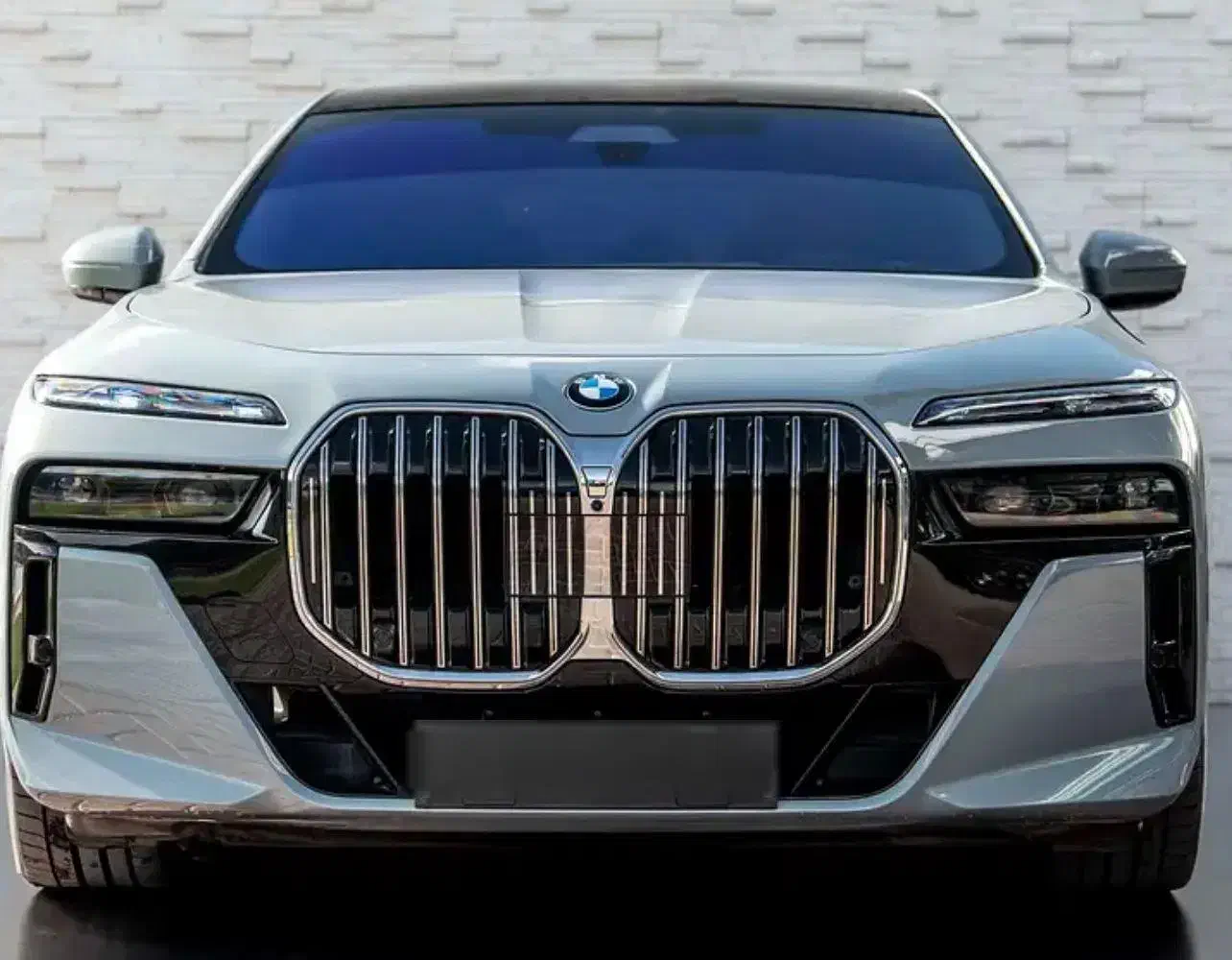 BMW 2023 740iفروشی واردات|خودرو سواری و وانت|شیراز, قصرالدشت|دیوار